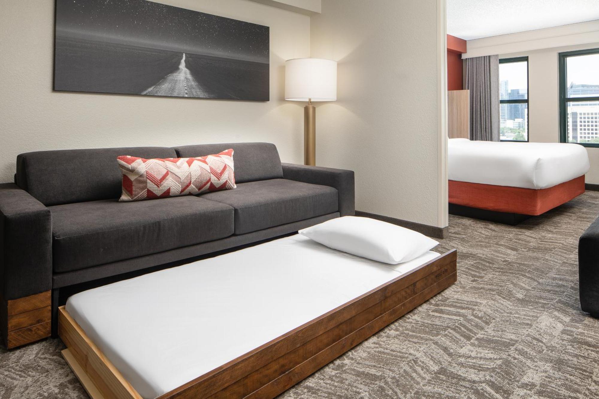 Springhill Suites By Marriott Dallas Downtown / West End Экстерьер фото