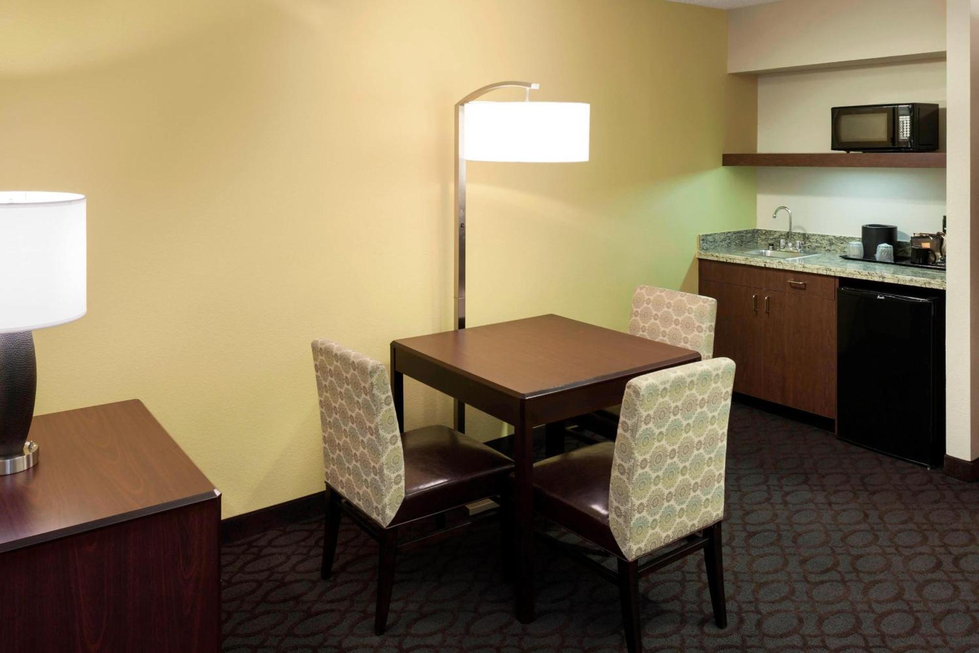 Springhill Suites By Marriott Dallas Downtown / West End Экстерьер фото
